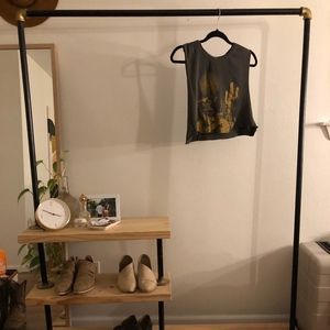 OBEY muscle cropped tank